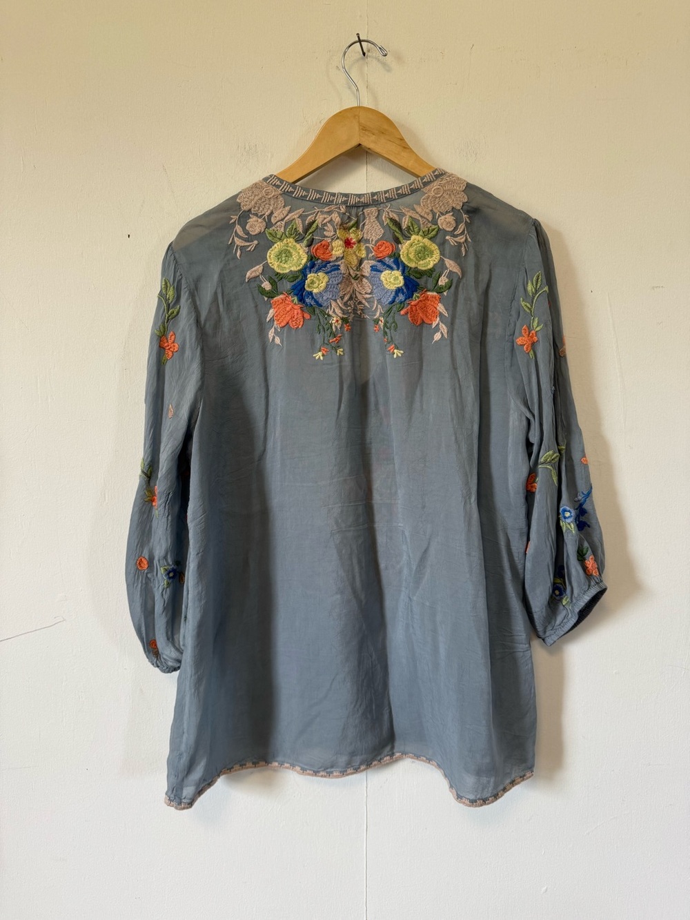 Johnny Was Taifa Blouse Blue Embroidered Bird Floral Peasant Boho Large Coastal - Picture 14 of 14